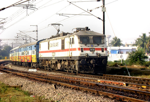 Telangana_exp_with_WAP7_loco.jpg