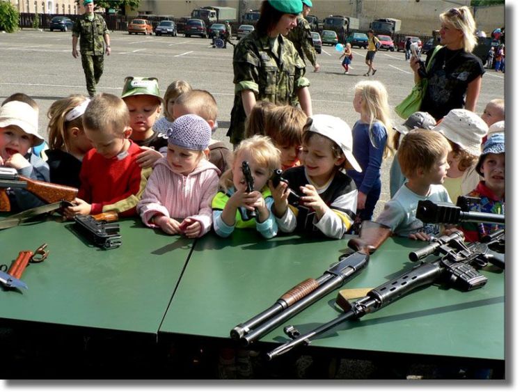 kids+with+guns.jpg