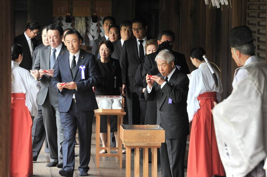 n-yasukunivisit-a-20170816-870x579.jpg