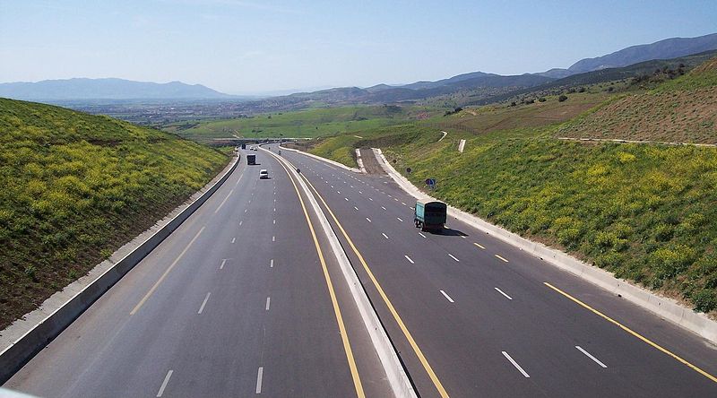 800px-Autoroute_est_ouest_ghomri.JPG