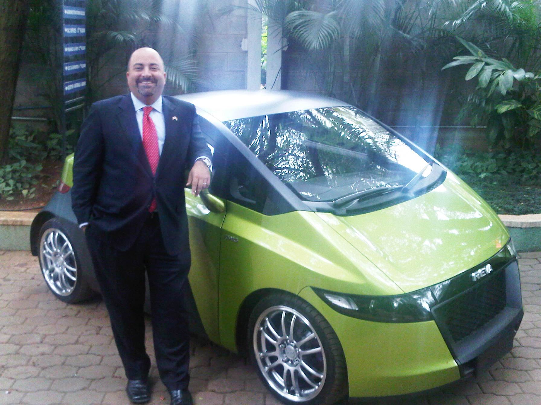 Mahindra_Reva_Electric_Car.jpg