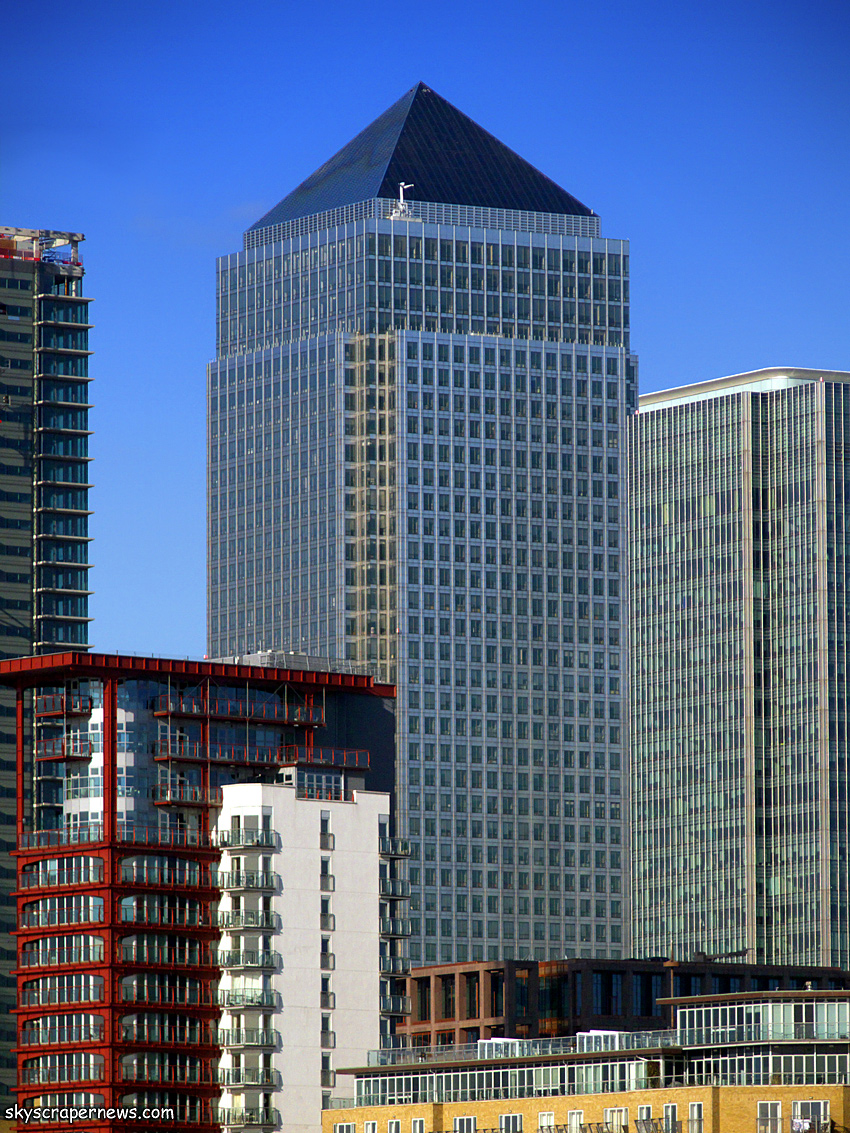 48OneCanadaSquare_pic1.jpg