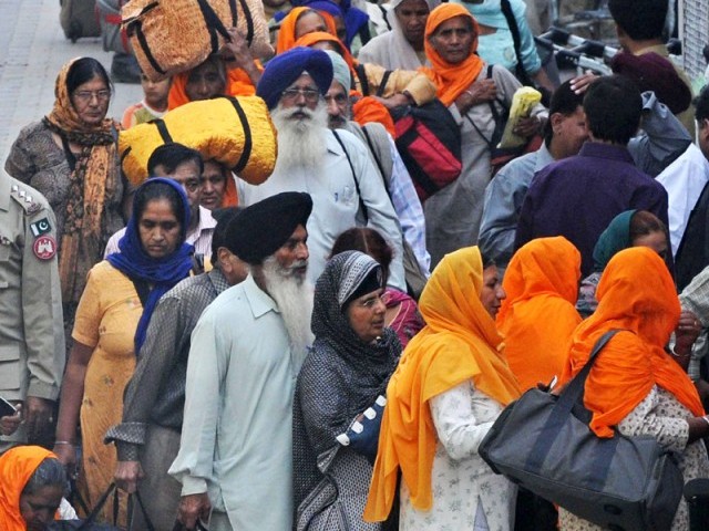 289257-Sikhphotoafp-1320855450-882-640x480.jpg