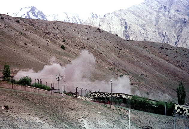 kargilwar-shellingindianbarracks4jun99.jpg