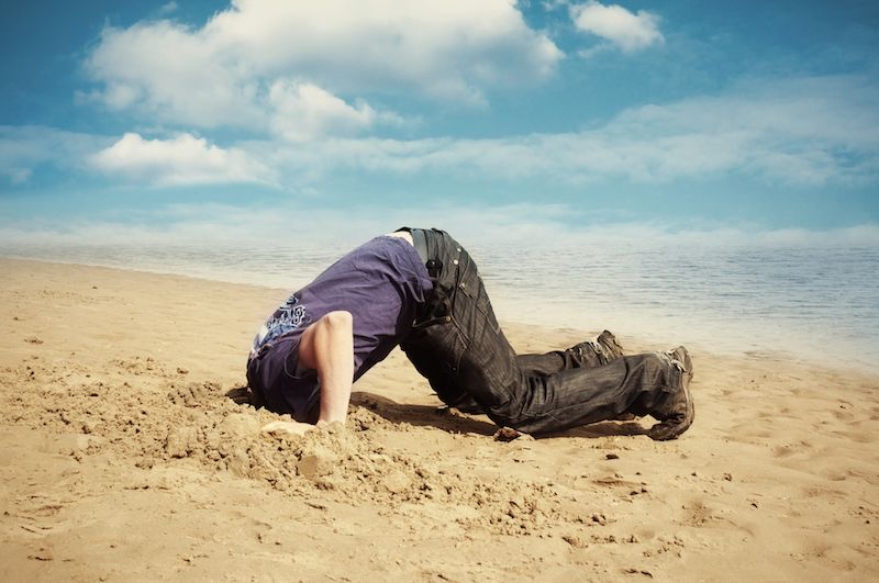 sand-bury-your-head-in-the-sand.jpg