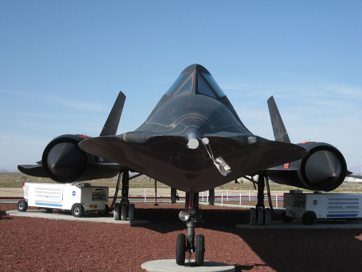 sr-71_front.jpg