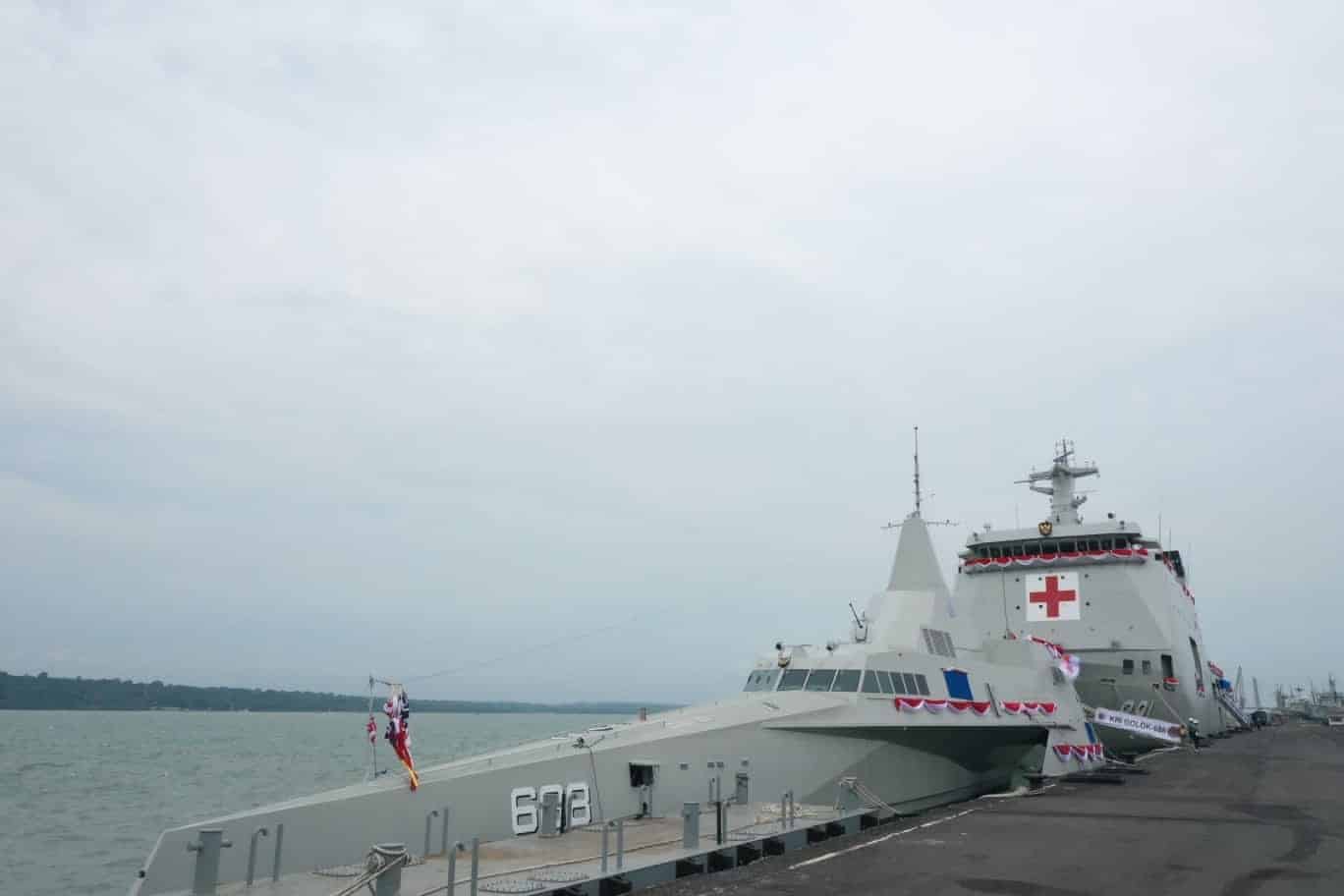 indonesian-navy-welcomes-new-trimaran-fac-hospital-ship.jpg