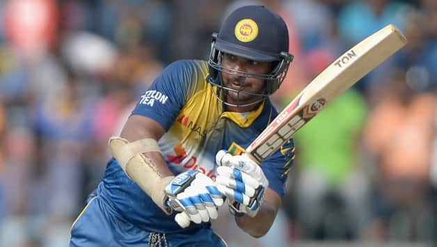 Kumar-Sangakkara-of-Sri-Lanka-bats2.jpg