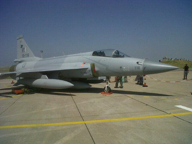 jf-17-izmir.jpg