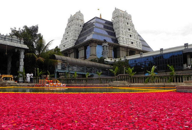 ISKCON-Temple-Bangalore-1-3858.jpg