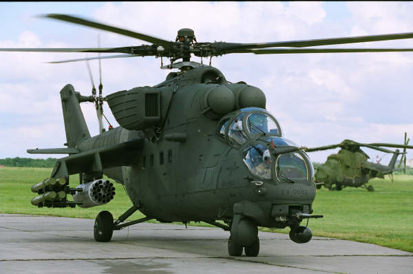 air_mi-35m_pirana_venezuela_parked_lg.jpg