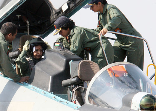 pratibha-patil-in-sukhoi-nov-25-2009.jpg