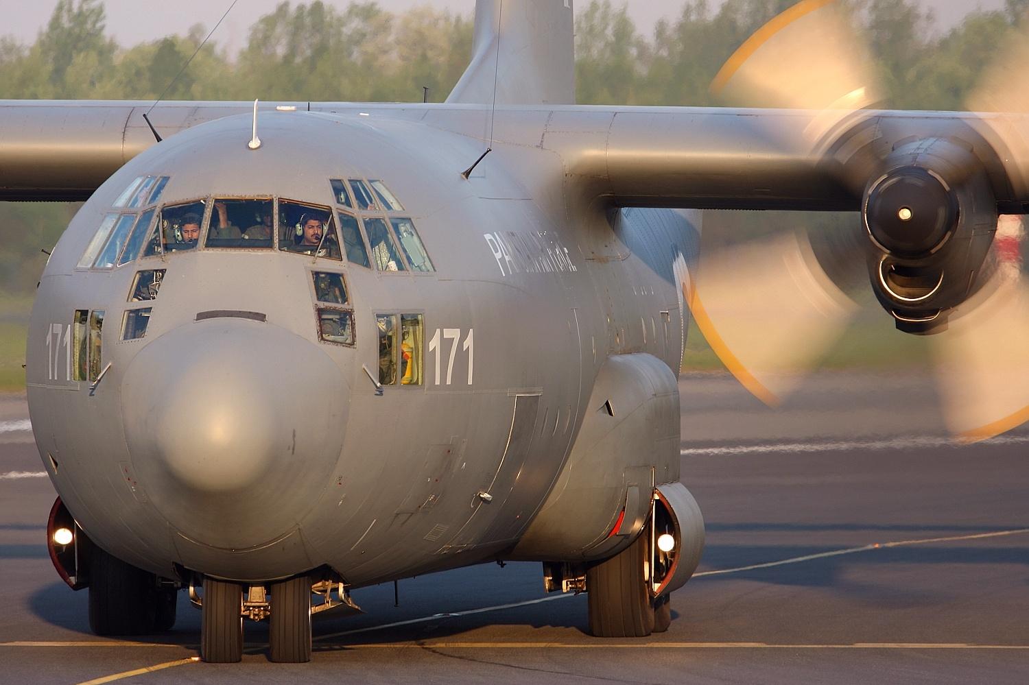 lockheed-c-130e-i-hercules-l-382-aircraft.jpg