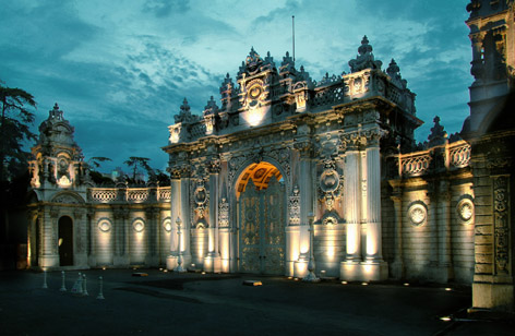 Turkey_Dolmabahce-Palace_197.jpg