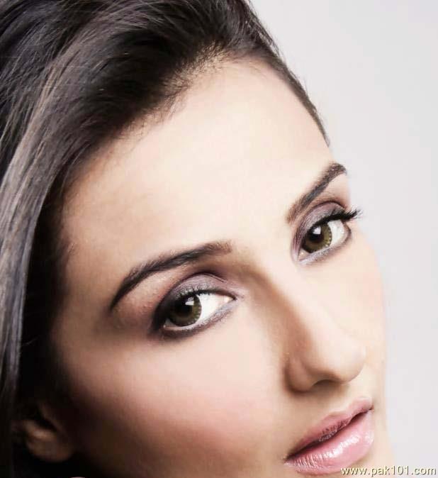 Momal_Sheikh_Pakistani_Actress_55_hrvdv_Pak101(dot)com.jpg