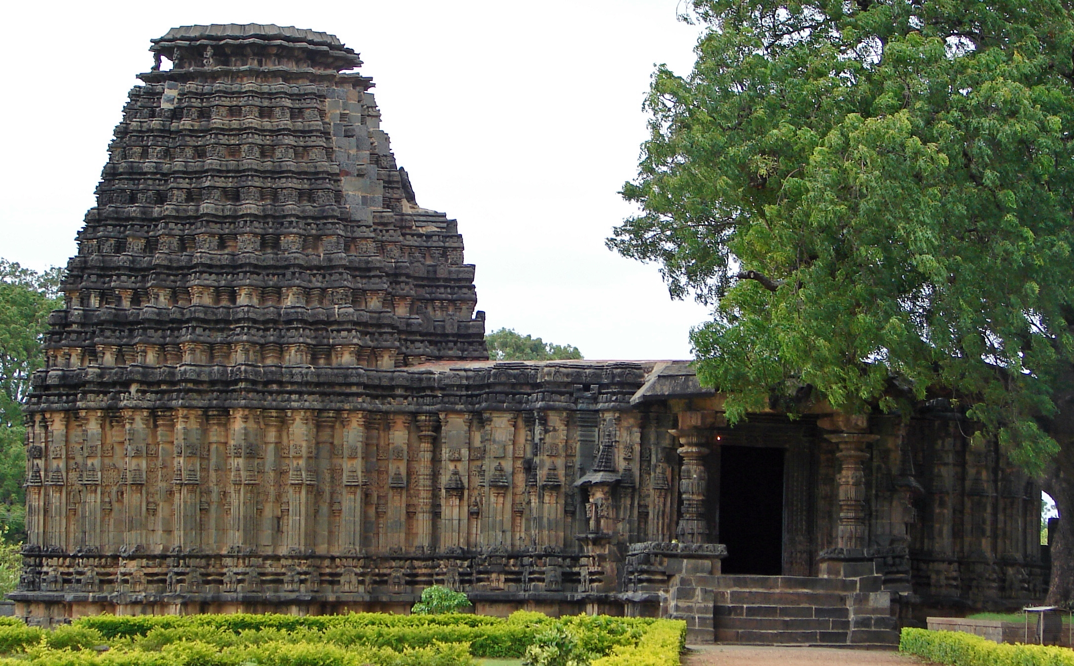 Dodda_Basappa_Temple.JPG