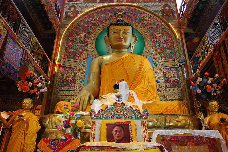 800px-Sakyamuni_Buddha.jpg