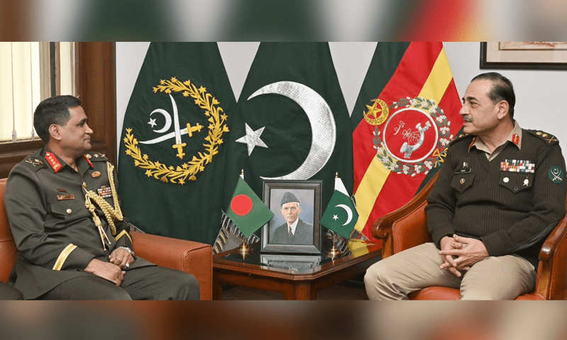 Chief of Army Staff General Asim Munir meets Lieutenant General S M Kamrul Hassan, principal staff officer of the Armed Forces Division of Bangladesh, at General Headquarters, Rawalpindi on Tuesday. — ISPR