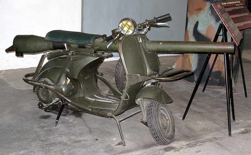 bazooka_vespa.jpg