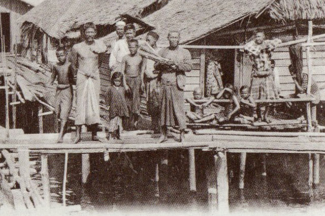 kampong%2Bbugis%2B1900.jpg