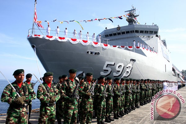 20131111PENGUKUHAN-KRI-BANDA-ACEH-111113-Irp-4.jpg