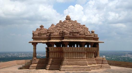 gwalior-fort.jpg