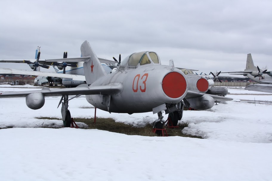 150238_144873353_MIG-15UTI.jpg