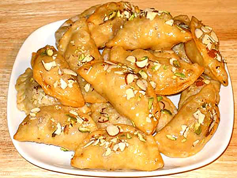 gujiya.gif