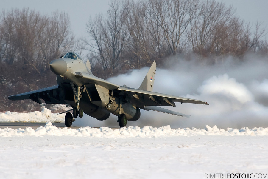 mig29_Batjnica20120201-900x600.jpg