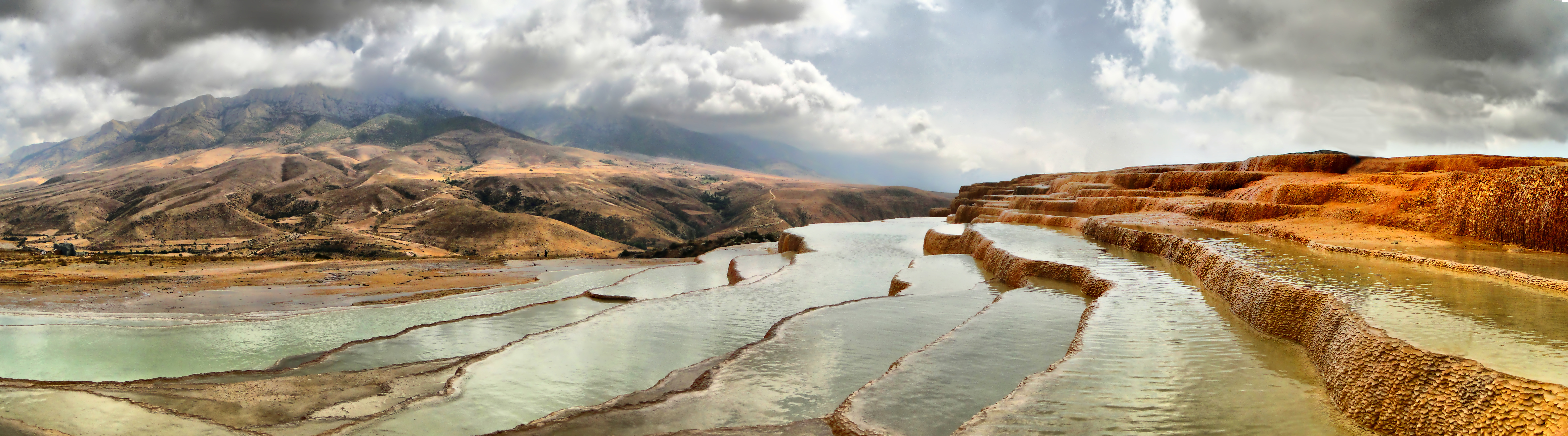 Badab-e_Surt_Panorama.jpg