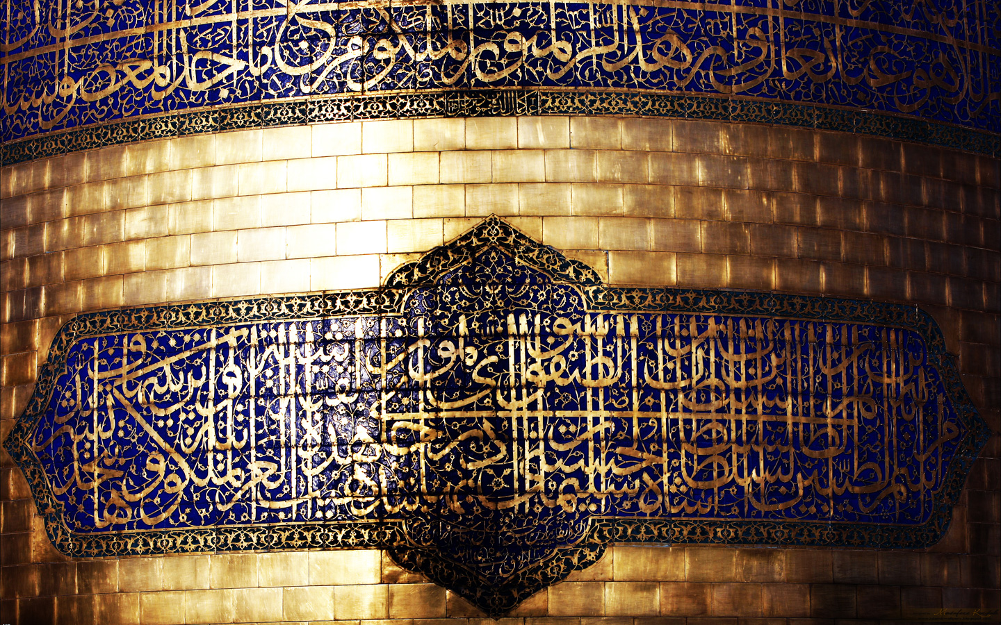 imam_reza_dome_by_islamicwallpers.jpg