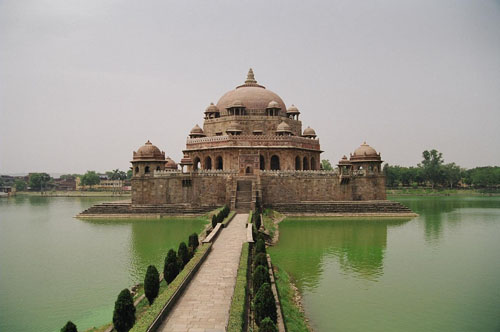 Sher+Shah+tomb.jpg