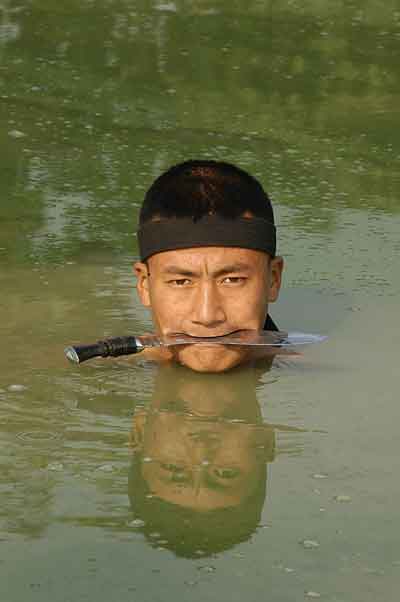 Indian_Army_Soldier_Gorkha.jpg