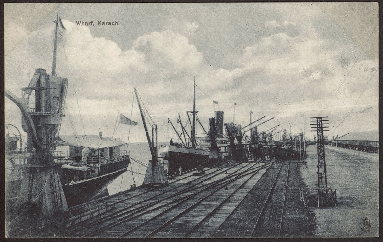 Wharf+Karachi.JPG