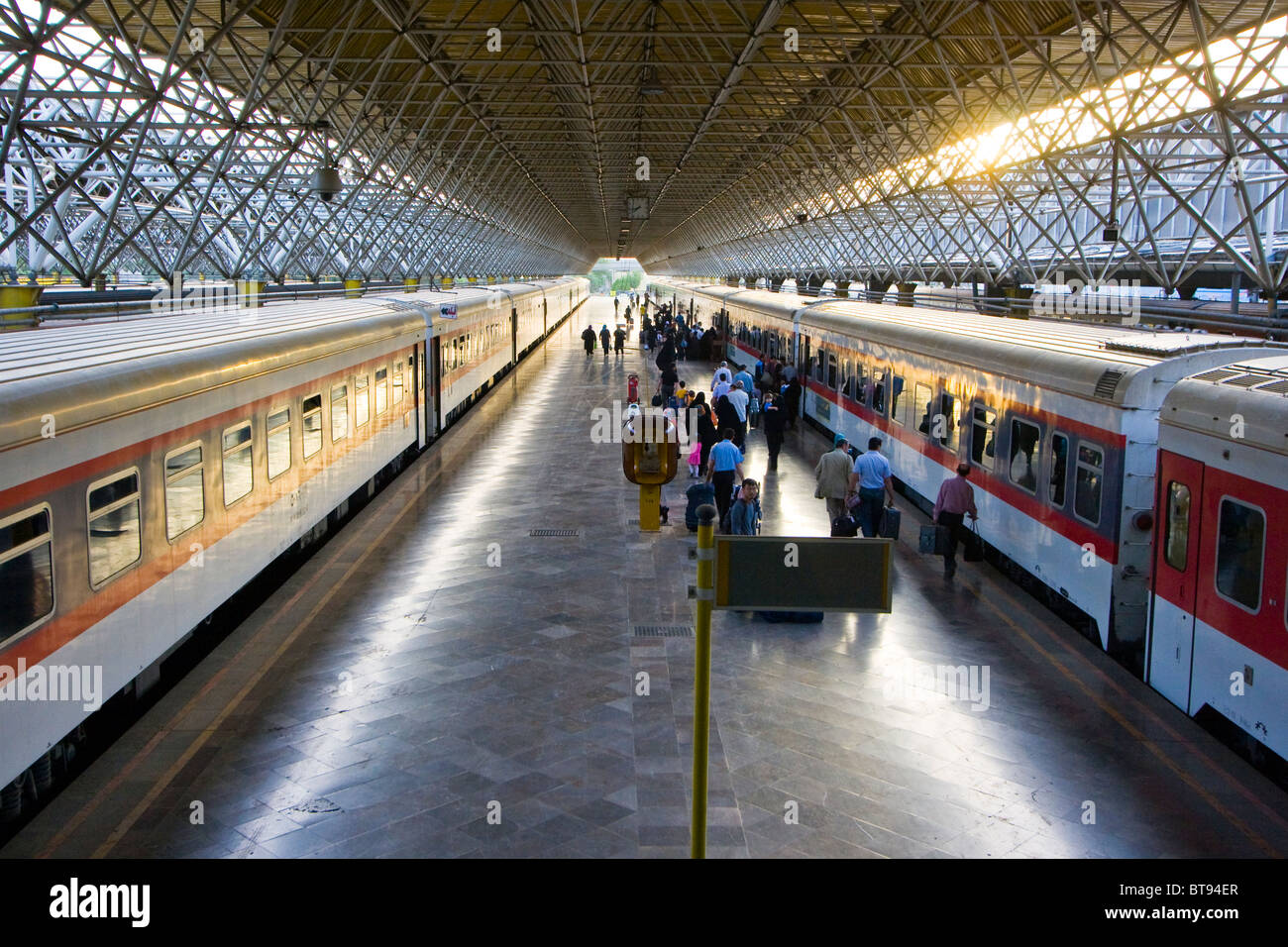 tehran-central-railway-station-in-tehran-iran-BT94ER.jpg