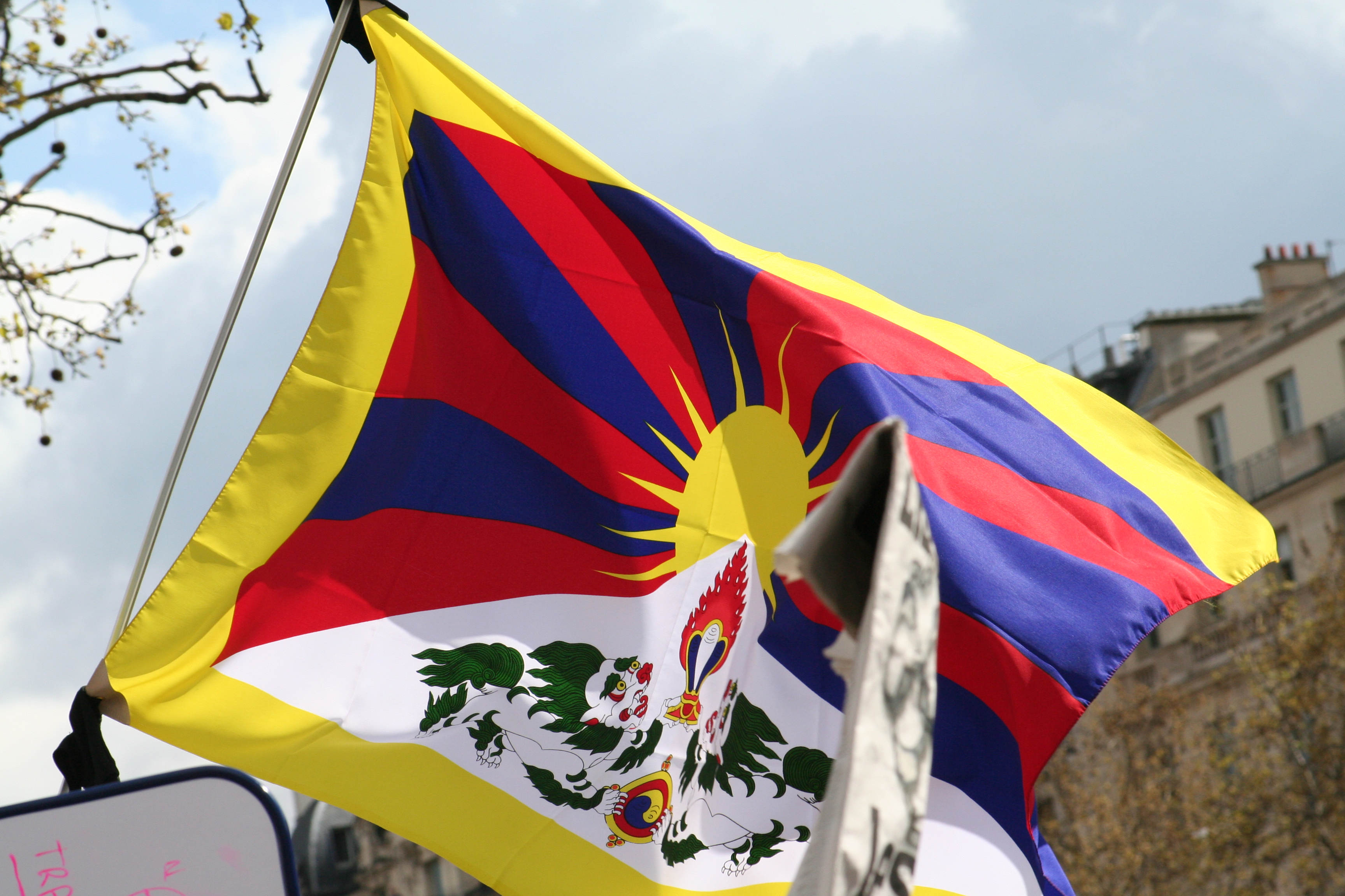 Tibet_flag.jpg