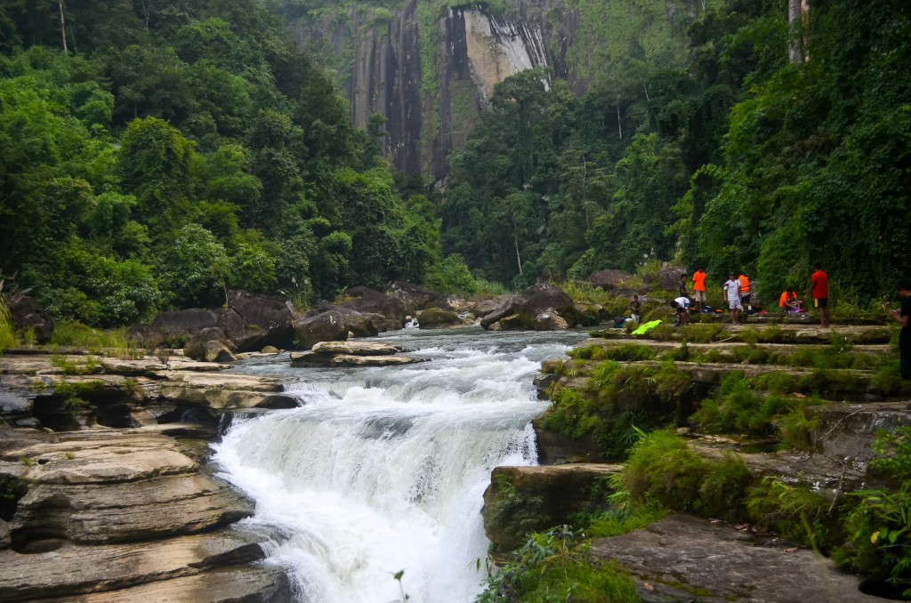 Amiakhum-Waterfall-1024x678.jpg