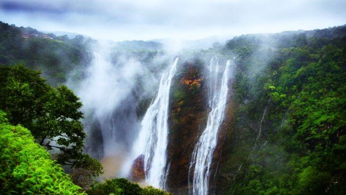 Jog-falls-during-monsoons.jpg