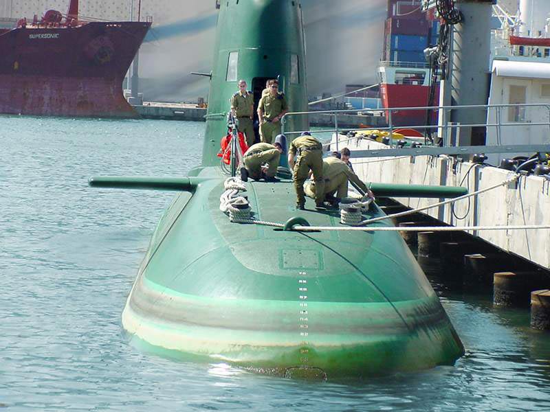 dolphin_subp_idf-navy3out.jpg