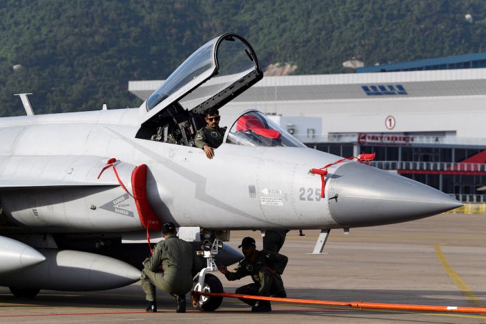 Pakistan air force fighter jet