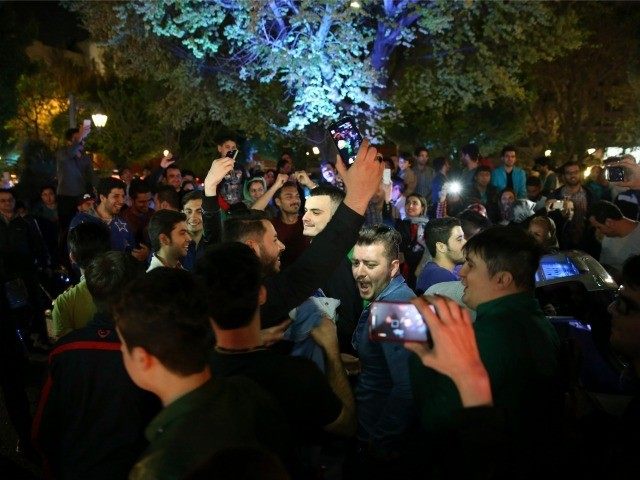 Iran-celebrates-nuclear-deal-AP-640x480.jpg