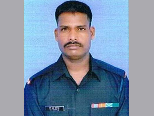 11-1455175123-lance-naik-hanumanthappa-2.jpg