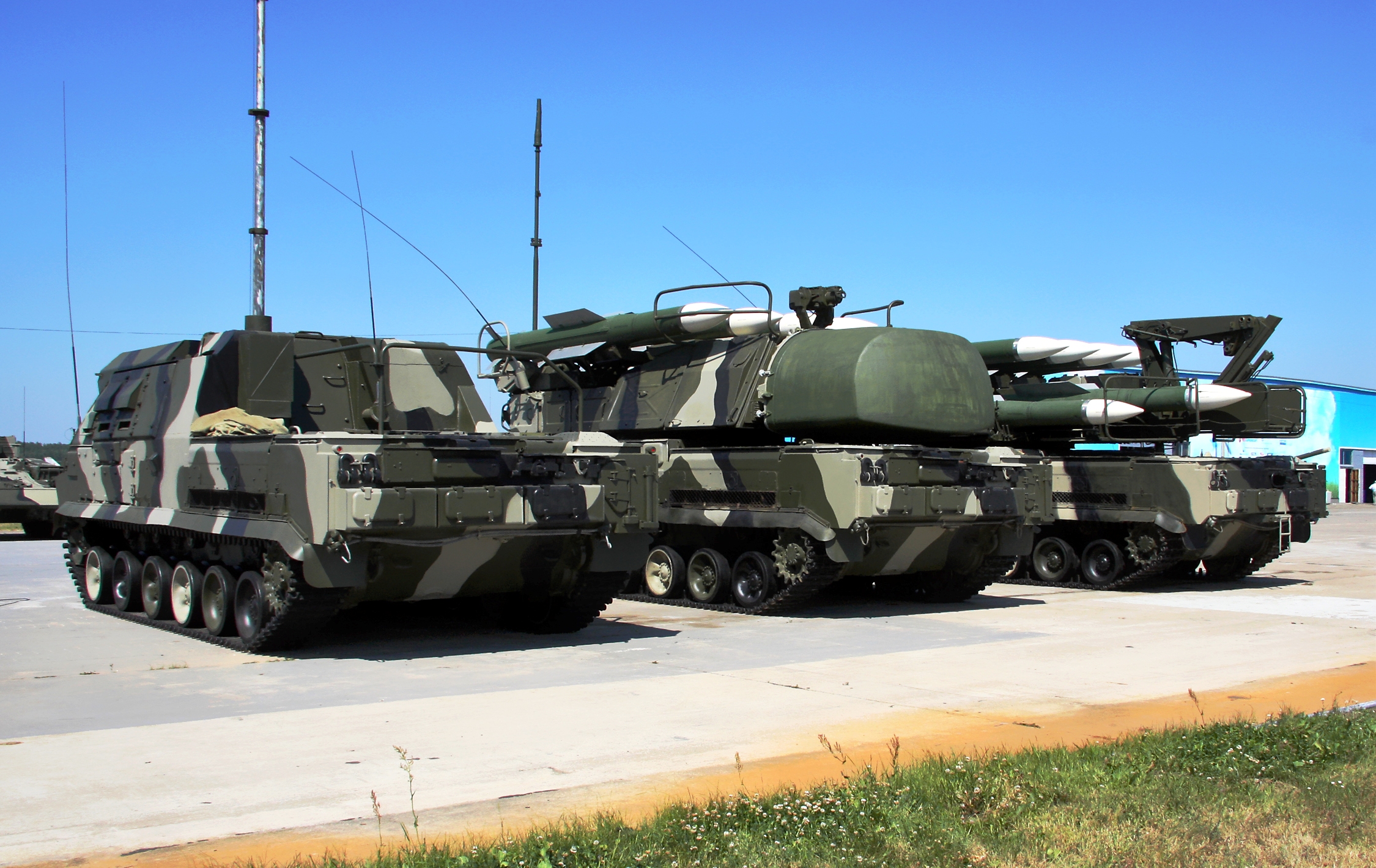 Buk-M1-2_air_defence_system_in_2010.jpg