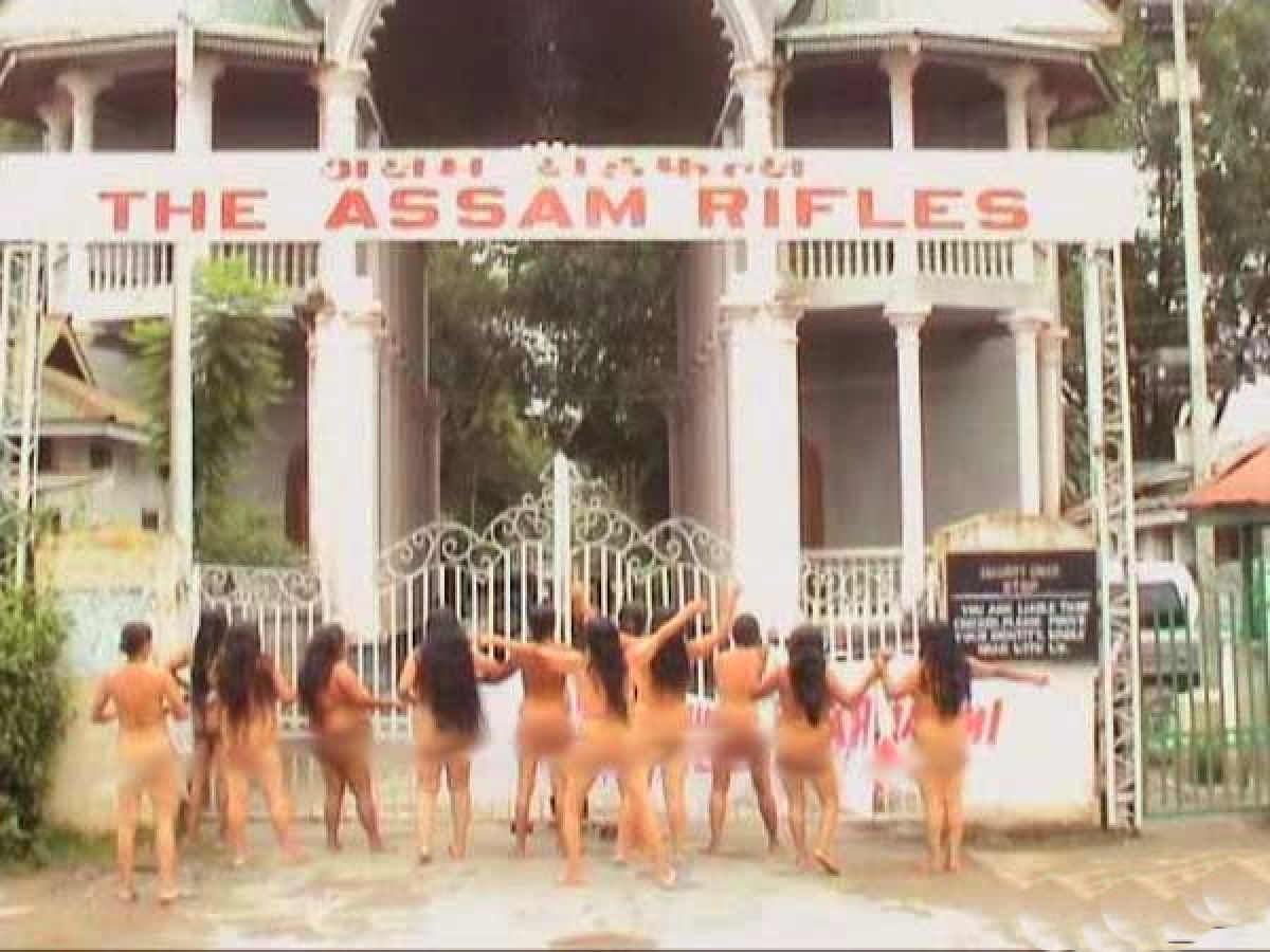 09-1462783222-the-assam-rifles.jpg