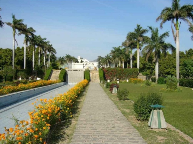 chandigarh-tourist-attractions.jpg