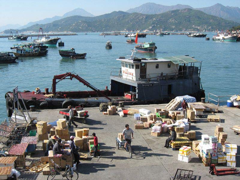 Cheung-Chau-Island-boat-unl.jpg