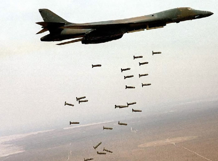 B-1B_Dropping_Bombs.jpg