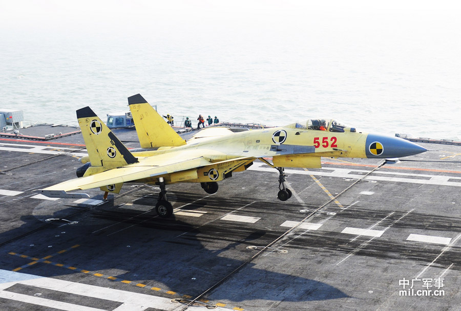 J-15+Carrier-Borne+Fighter+Jet.jpg