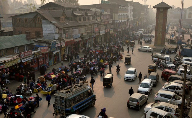 srinagar-lal-chowk-650-afp_650x400_51479556985.jpg