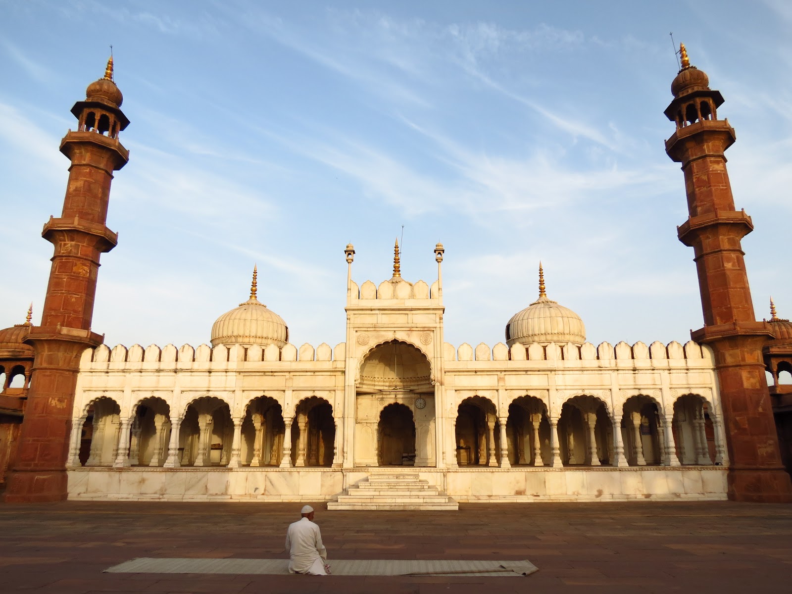 Moti-Masjid-Bhopal.jpg